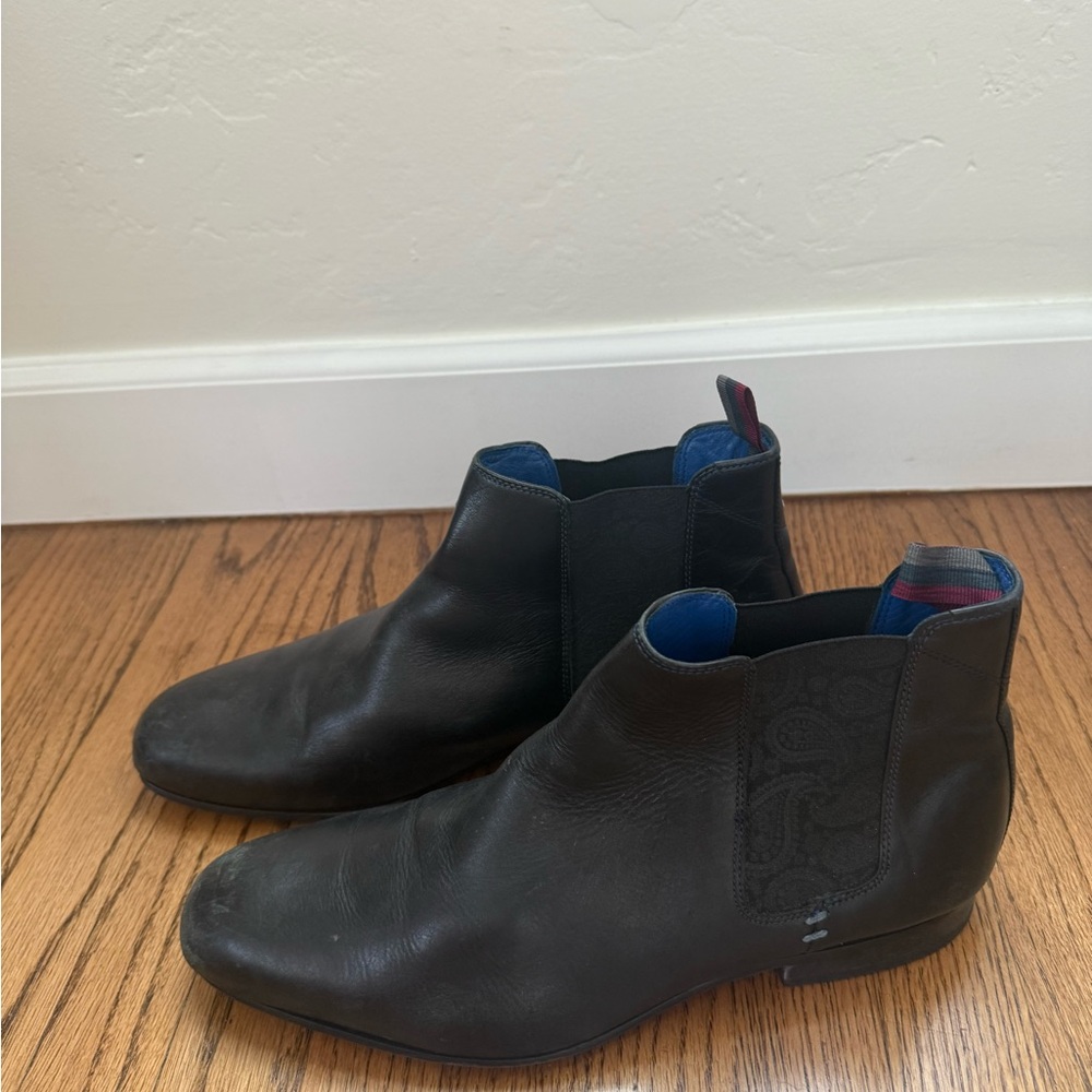 Men's Black Leather Chelsea Boots